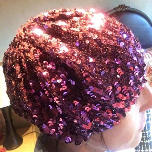 Sequined Berets - Picture 1 of 6