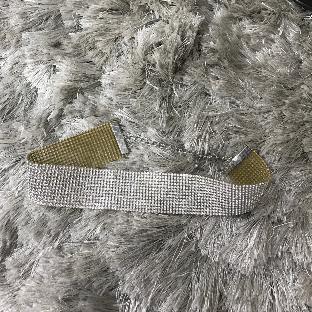 "Diamond" choker