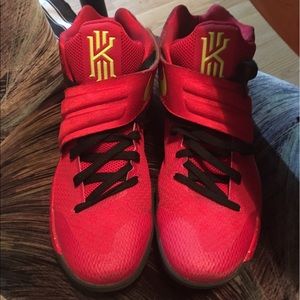 Kyrie 2 Men's Basketball Shoes - Nike