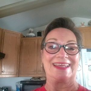 Meet your Posher, Pamela