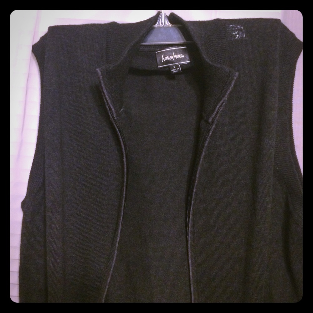 Men's small Neiman Marcus Sweater Vest