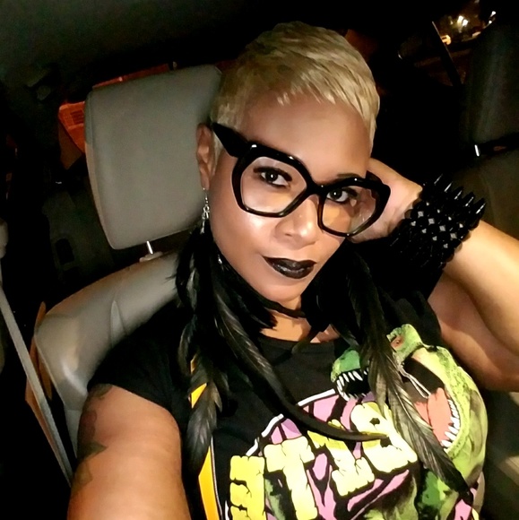 Meet your Posher, Keisha - Picture 1 of 1