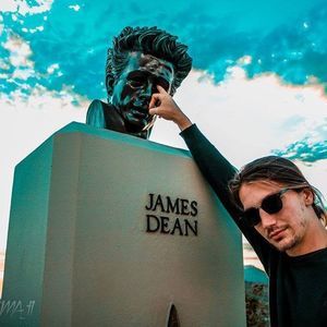 Meet your Posher, Daniel