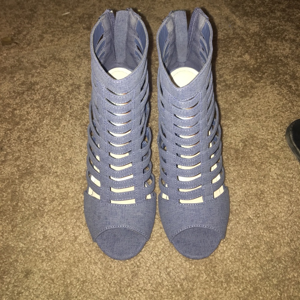 Blue high heels!