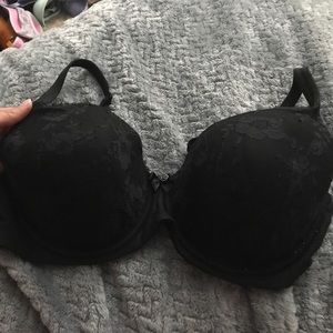 Victoria's Secret 38D black bra