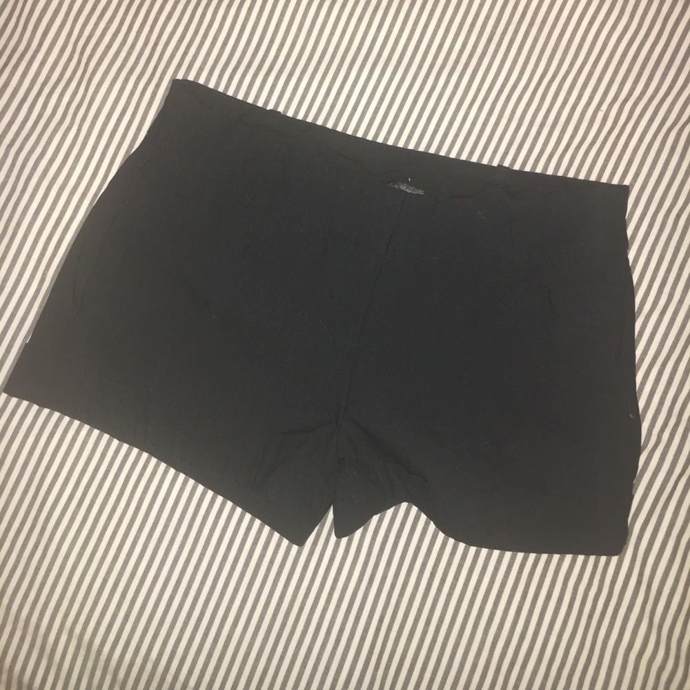 Love Culture Black Stretch Shortie
