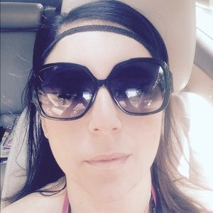 Meet your Posher, Corinne