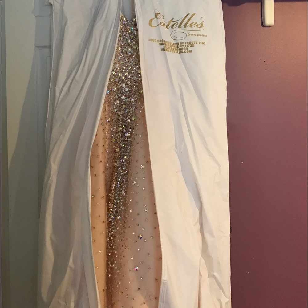 𝑻𝑬𝑹𝑨𝑵𝑰 𝑪𝑶𝑼𝑻𝑼𝑹𝑬 𝑫𝑹𝑬𝑺𝑺 - Picture 2 of 5