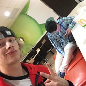 Meet your Posher, Dillon