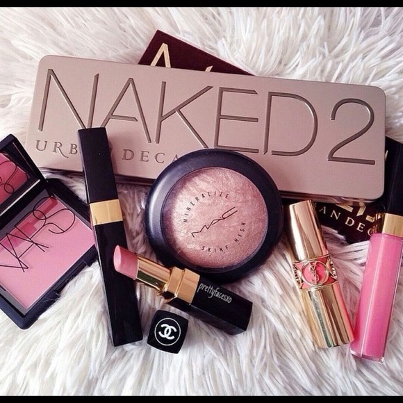 💕5 ⭐️ Rated! Mystery High End Makeup Bundle💕 - Picture 4 of 8