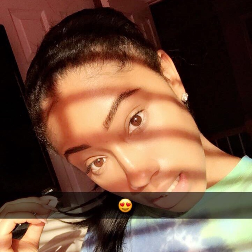 Meet your Posher, Vivian