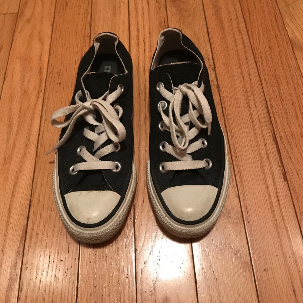 black converse low rise sneakers