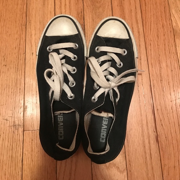black converse low rise sneakers - Picture 4 of 7