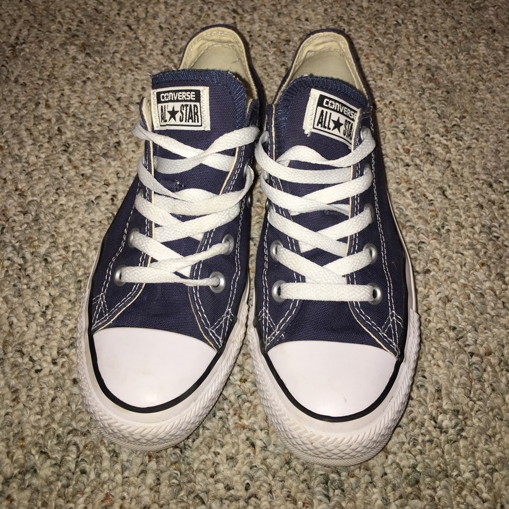 Converse - Picture 2 of 4