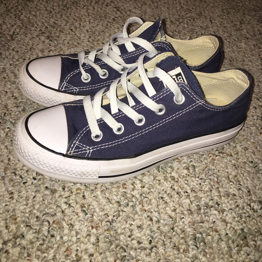 Converse - Picture 3 of 4