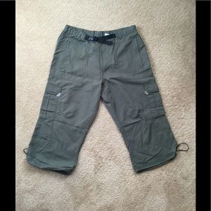 Alpine Design Cargo Capris, Olive. Size L