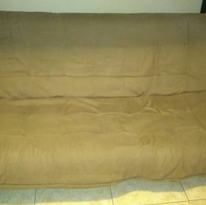 FUTON