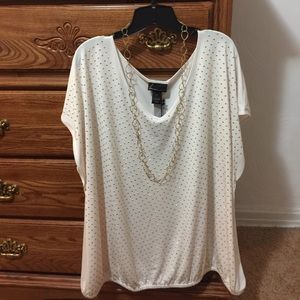 Cream short sleeve metallic buttons top NWT