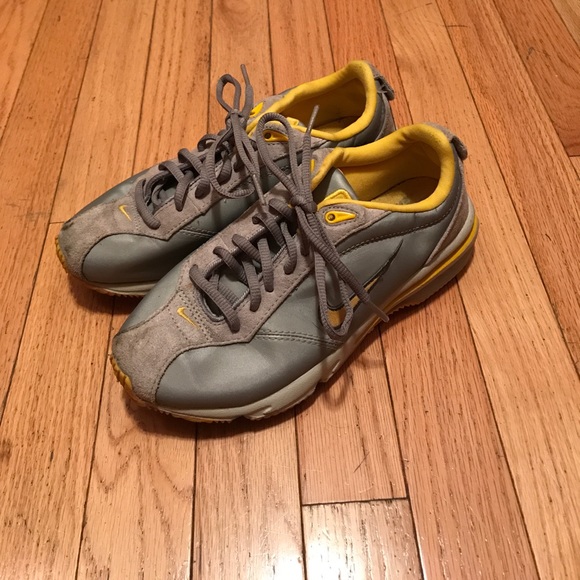 yellow and grey nike sneakers - Picture 2 of 6