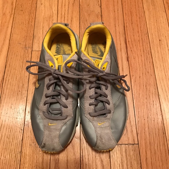 yellow and grey nike sneakers - Picture 6 of 6