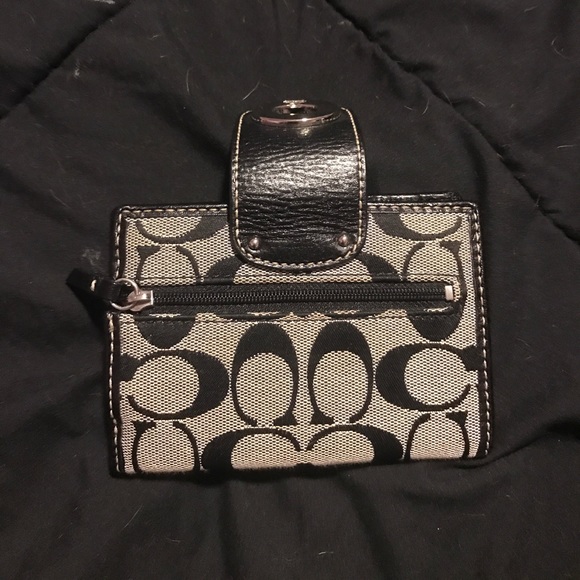 Coach Wallet - Picture 3 of 4