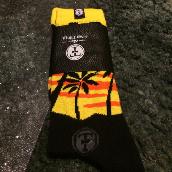 Brand new pair of socks by 'The Finer Things' - Picture 4 of 4