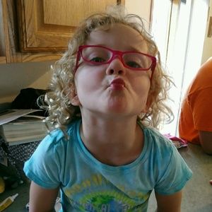 Meet your Posher, Debbie