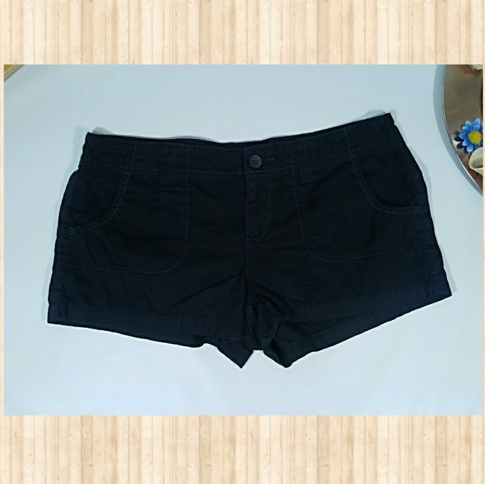 🛍2/$10🎉 Black Shorts