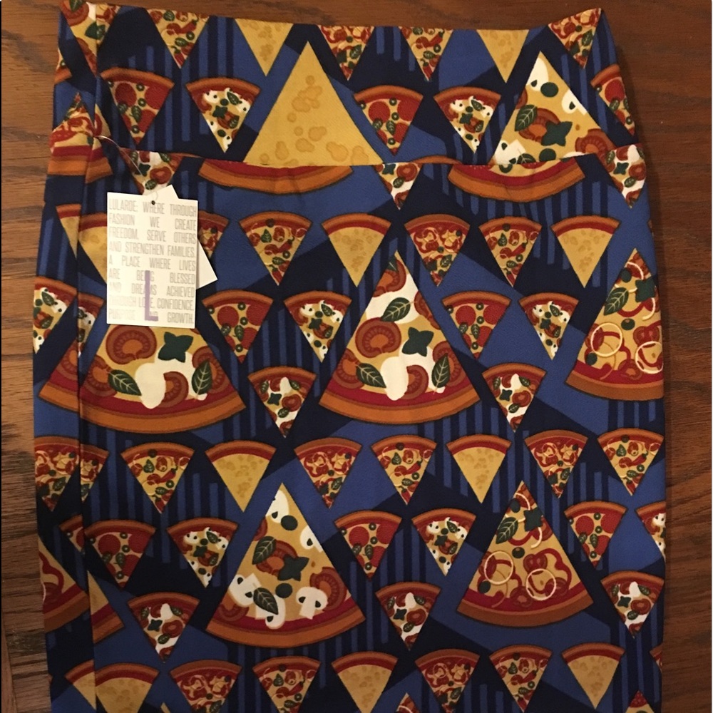 L pizza LuLaRoe Cassie Skirt