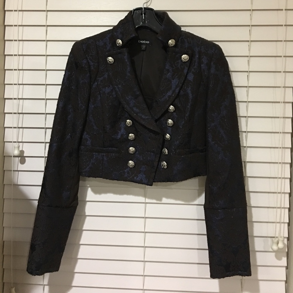Bebe cropped blazer
