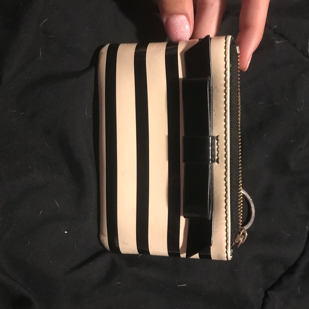 KateSpade Zuzu Chelsea Park Patent Stripe Wristlet