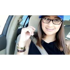 Meet your Posher, Aracely