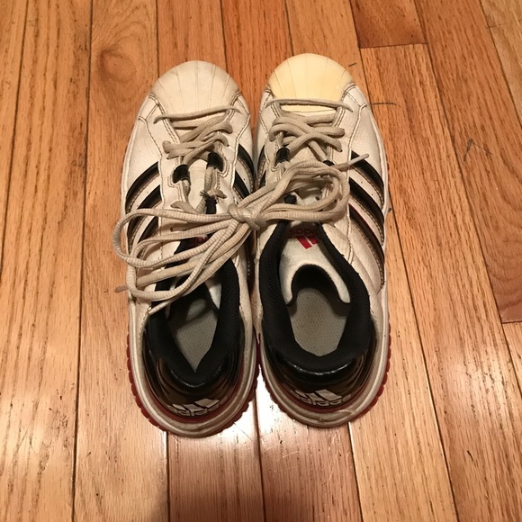 adidas women's sneakers - Picture 4 of 6