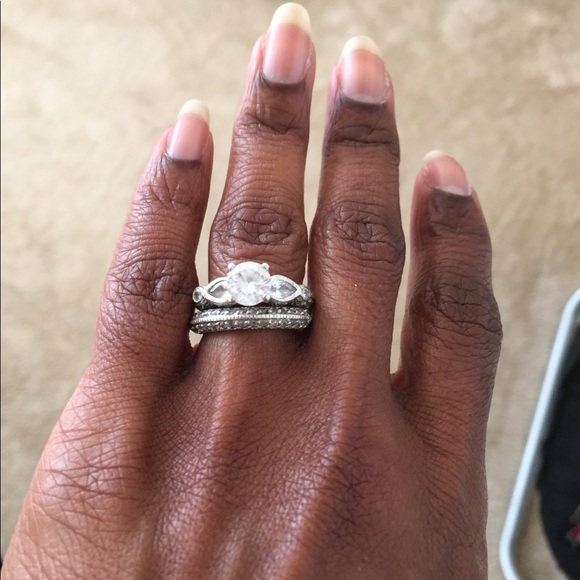 Size 6 wedding set. - Picture 5 of 5