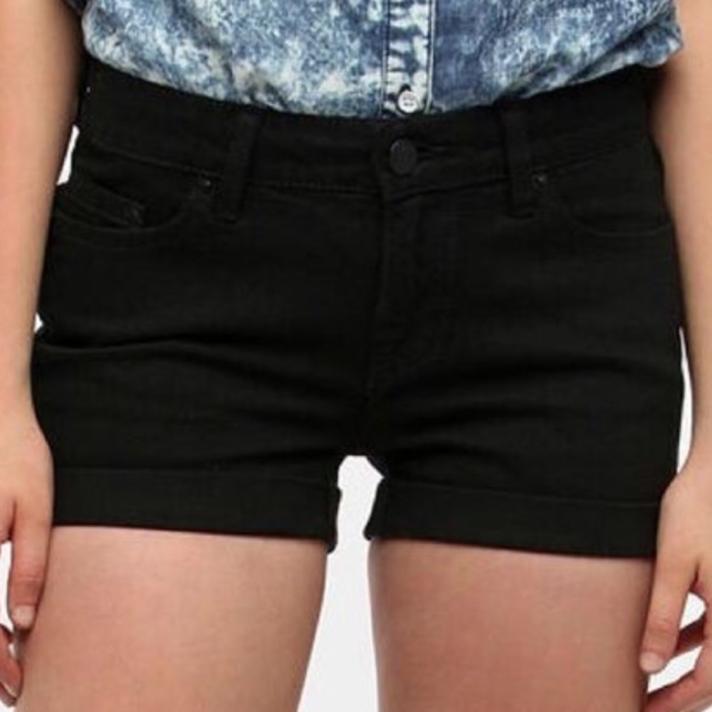 Urban outfitters BDG Alexa mid rise Jean shorts