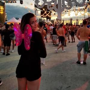 Meet your Posher, Lívia