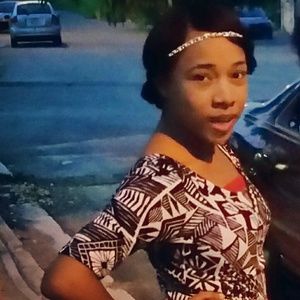 Meet your Posher, Damaris