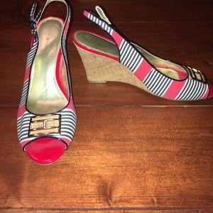 Tommy Hilfiger Wedges sz 8 1/2