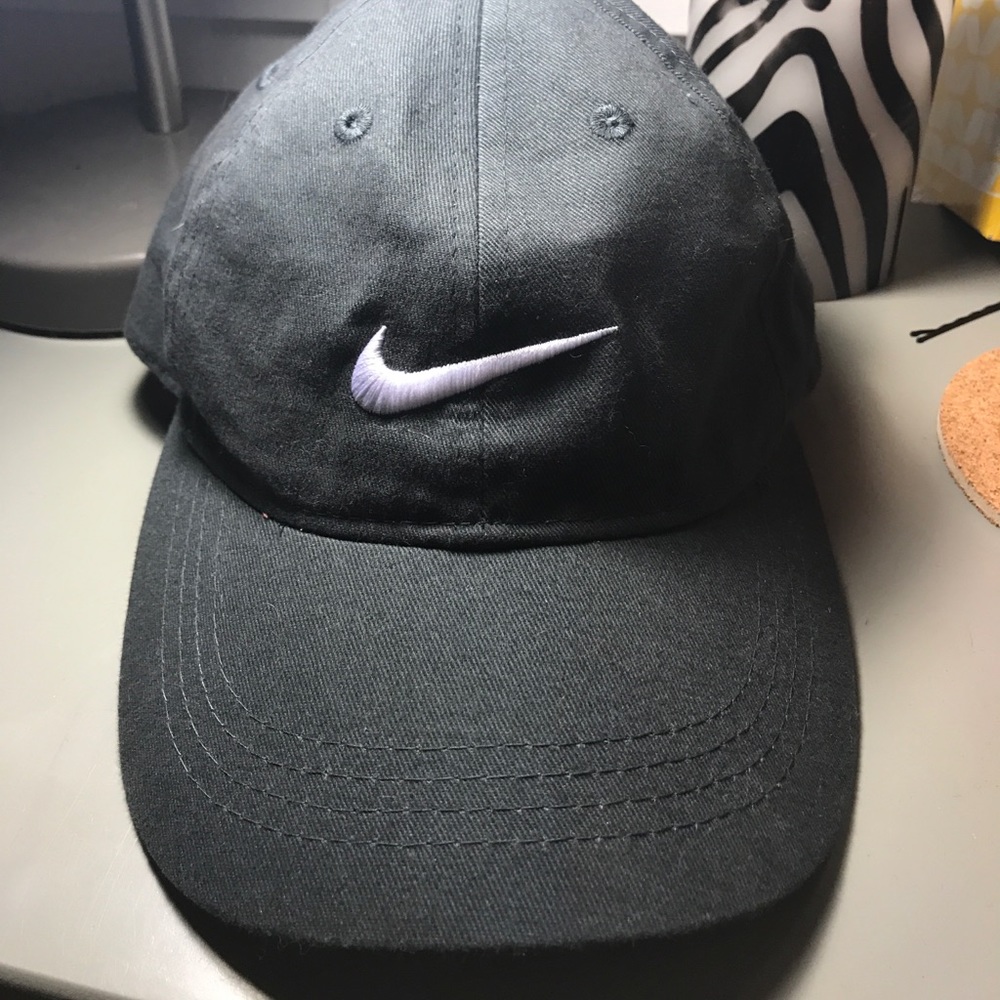 Gray Youth Nike ball cap