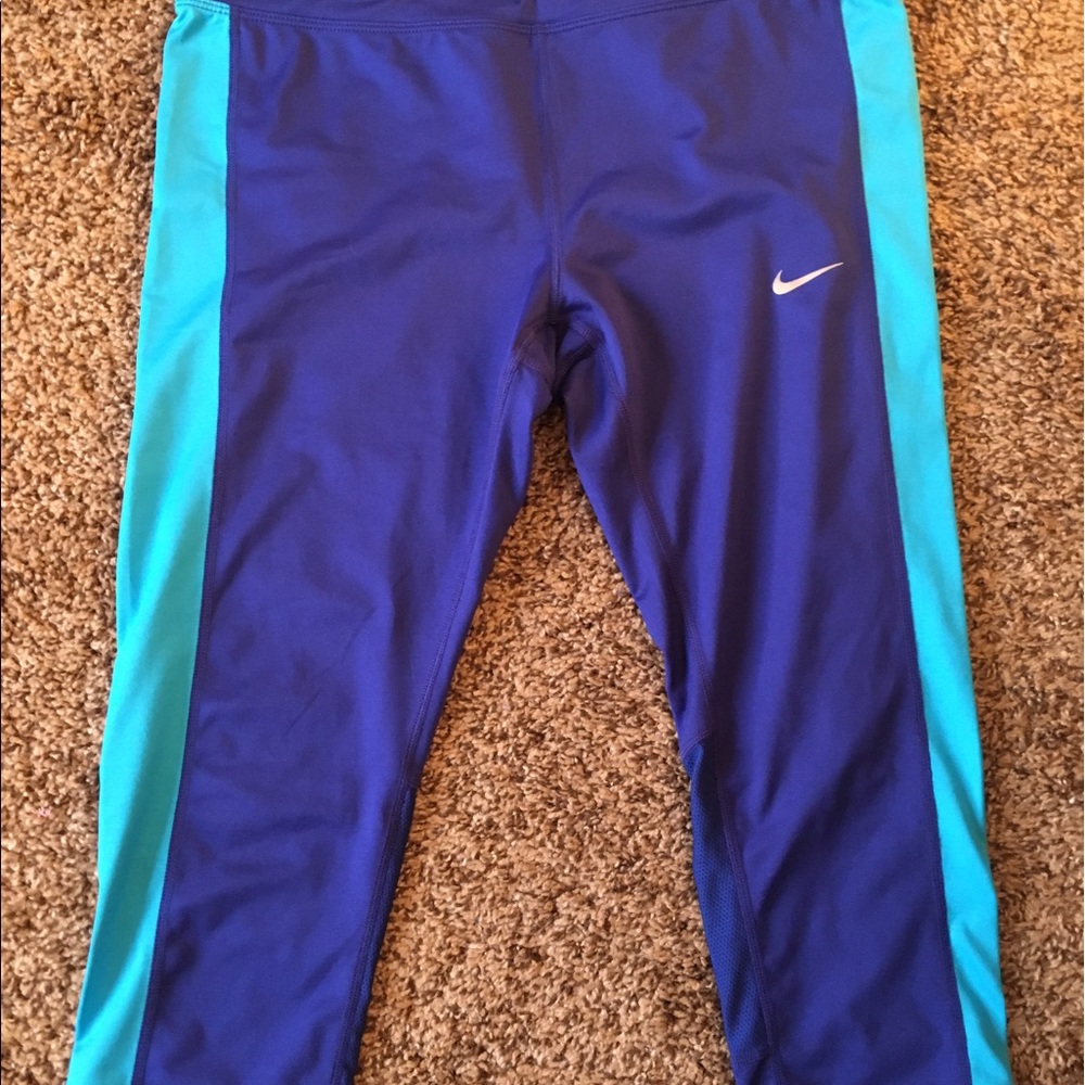 Nike Capri Leggings