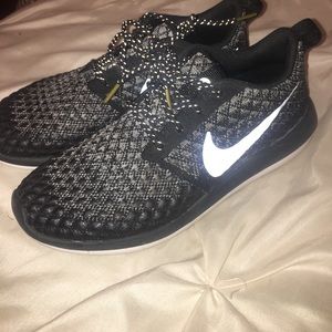 Nike Shoes Size 8.5
