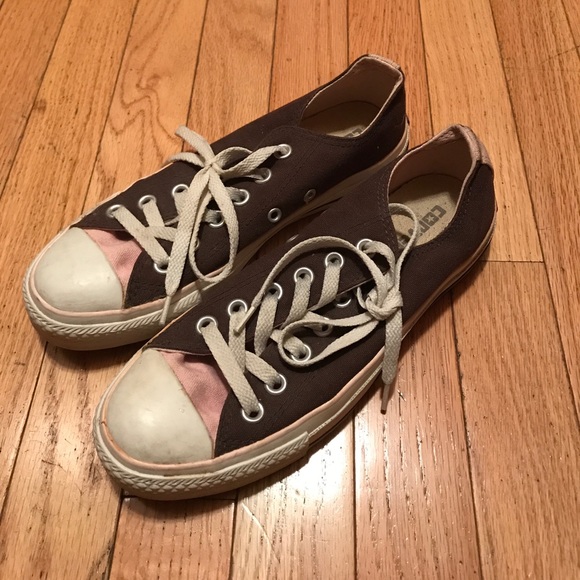 brown and pink women's low top converse - Picture 2 of 7