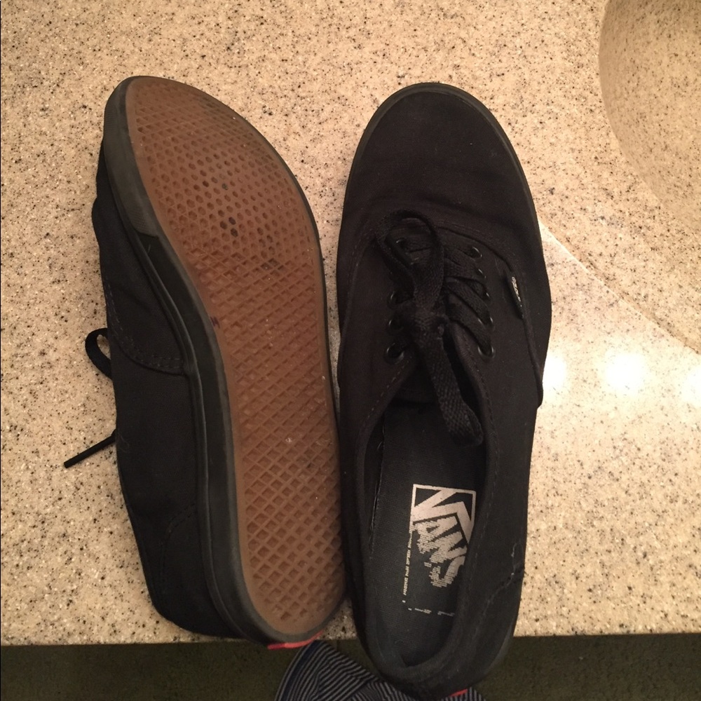 Vans - Picture 1 of 3