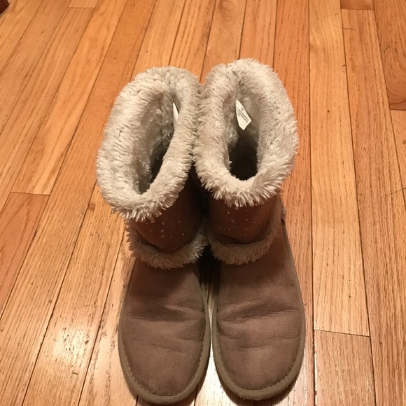 tan winter boots with sequins and pom poms - Picture 5 of 5