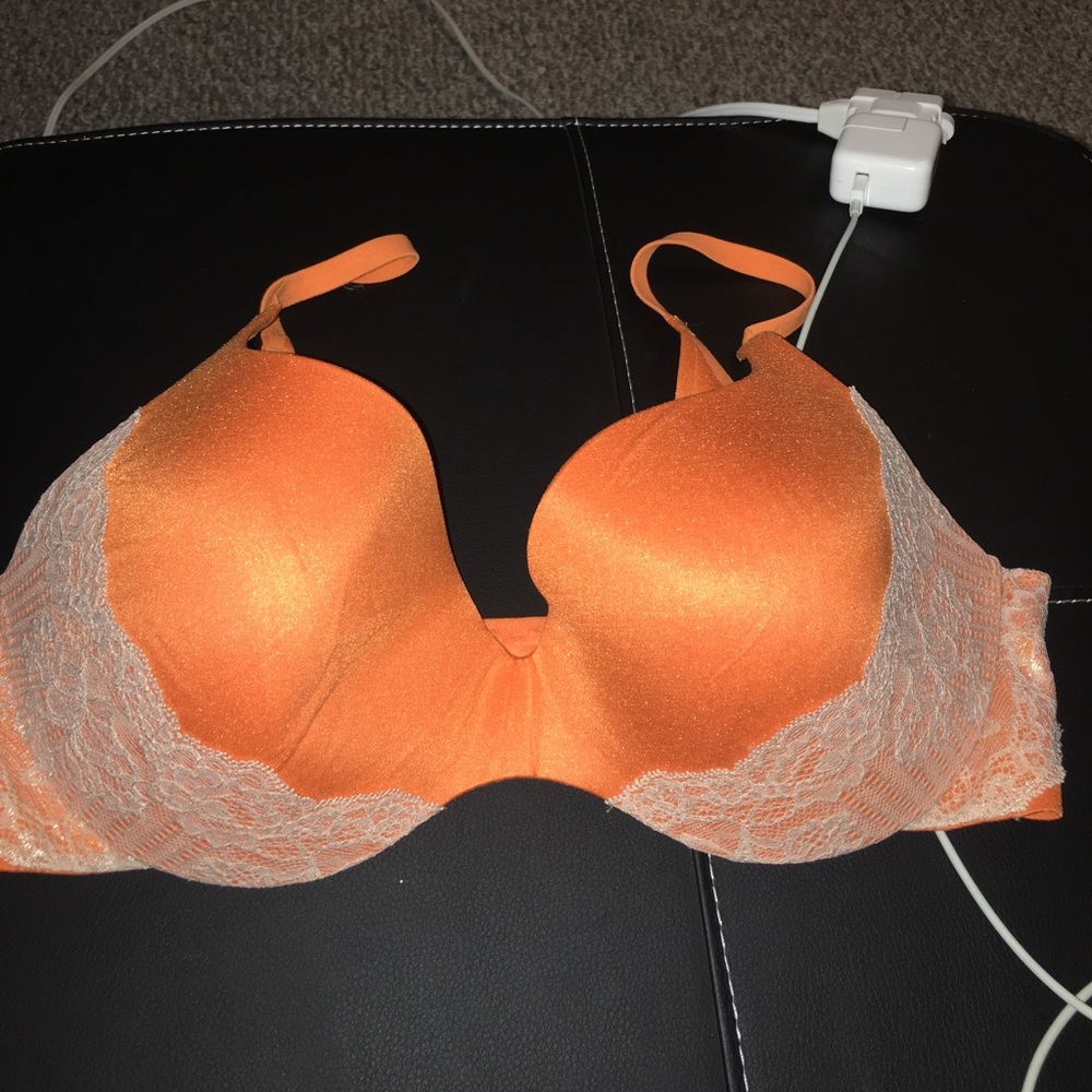 VS Bra