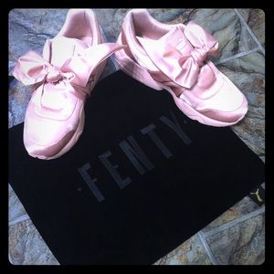💞Pink Pumas💞 FENTY by Rihanna