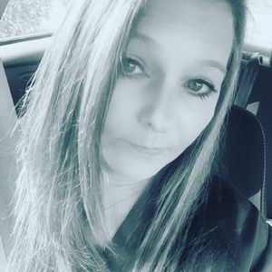 Meet your Posher, Eva