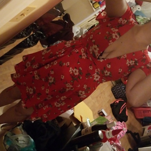 💙LAST CHANCE Flower Wrap Dress - Picture 2 of 3