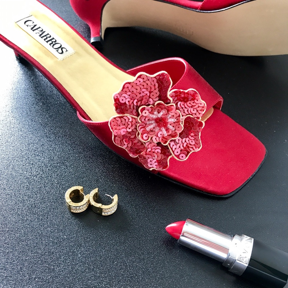 DEEP DISCOUNT DEAL Brand New Fun Flirty Caparro