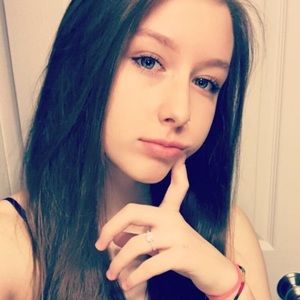 Meet your Posher, Camryn